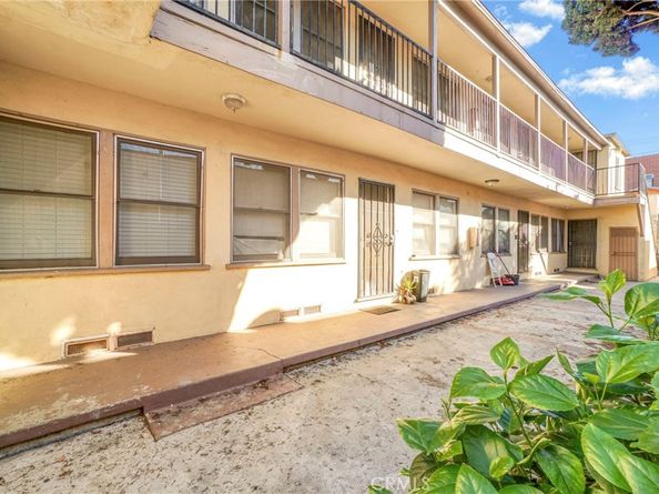 1922 Locust Avenue, Long Beach CA 90806