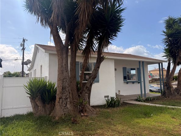 1242 W 134th Street, Compton CA 90222