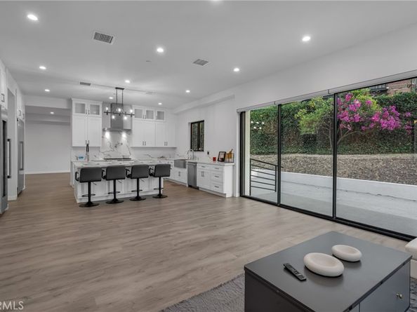 5196 Orange Place, Los Angeles CA 90008