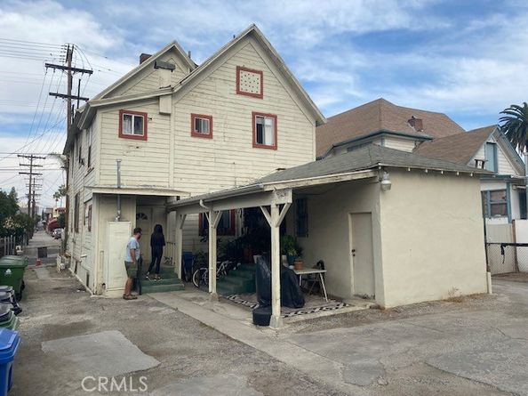 1850 W 11th, Los Angeles CA 90006