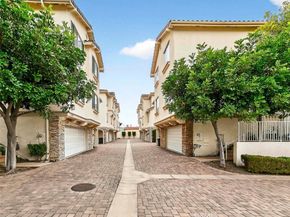 24005 Los Codona, Torrance CA 90505