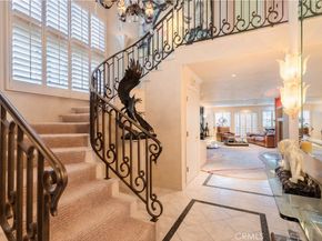 7373 Alicante, Carlsbad CA 92009