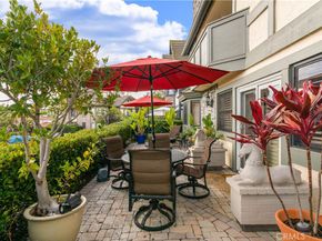 7373 Alicante, Carlsbad CA 92009