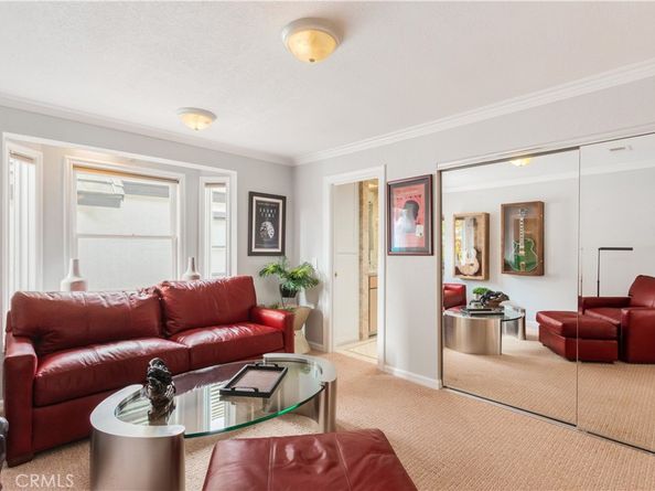 7373 Alicante, Carlsbad CA 92009