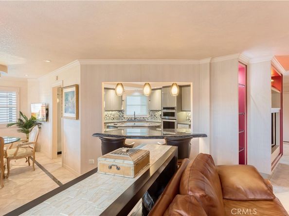 7373 Alicante, Carlsbad CA 92009