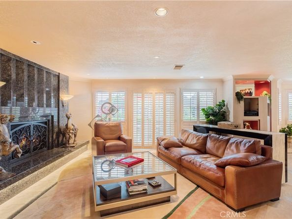 7373 Alicante, Carlsbad CA 92009