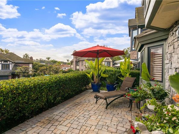 7373 Alicante, Carlsbad CA 92009