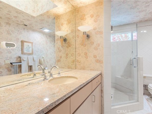 7373 Alicante, Carlsbad CA 92009