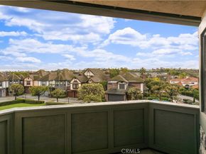 7373 Alicante, Carlsbad CA 92009