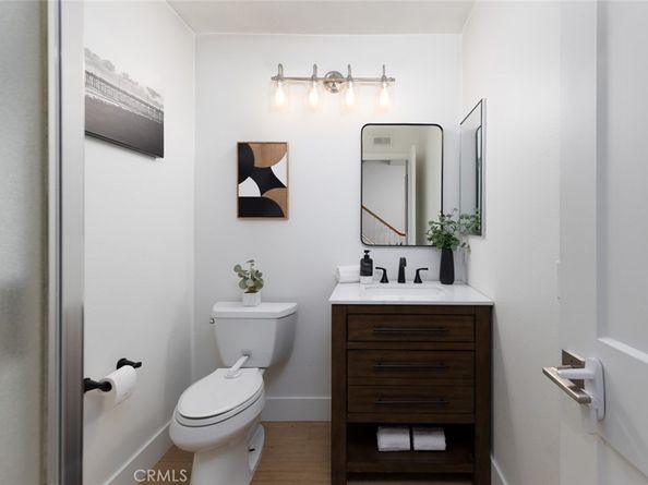 3 Longbourn Aisle, Irvine CA 92603