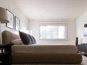 382 E California Boulevard 105, Pasadena CA 91106