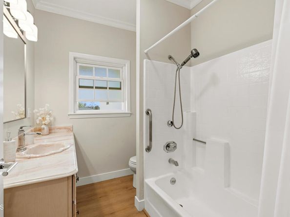 274 274 1/2 W Laurel Avenue, Sierra Madre CA 91024