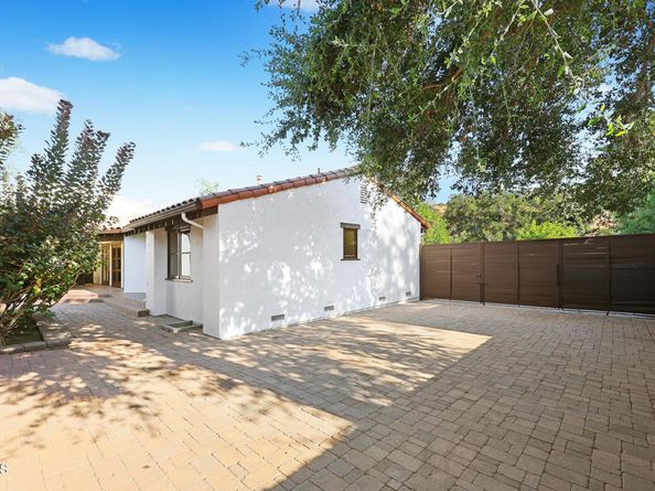 1533 Rancho Avenue, Glendale CA 91201