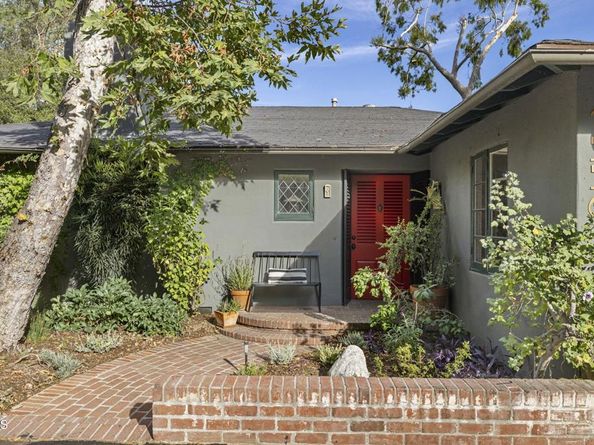 1556 Scenic Drive, Pasadena CA 91103