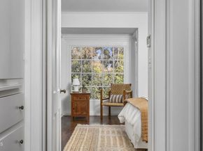 1556 Scenic Drive, Pasadena CA 91103