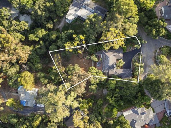 1556 Scenic Drive, Pasadena CA 91103