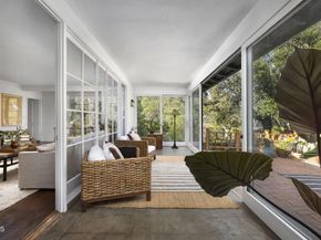 1556 Scenic Drive, Pasadena CA 91103