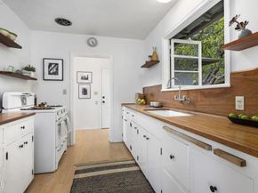 1556 Scenic Drive, Pasadena CA 91103