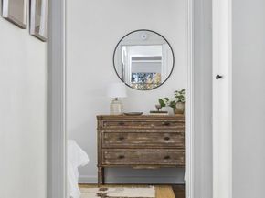 1556 Scenic Drive, Pasadena CA 91103