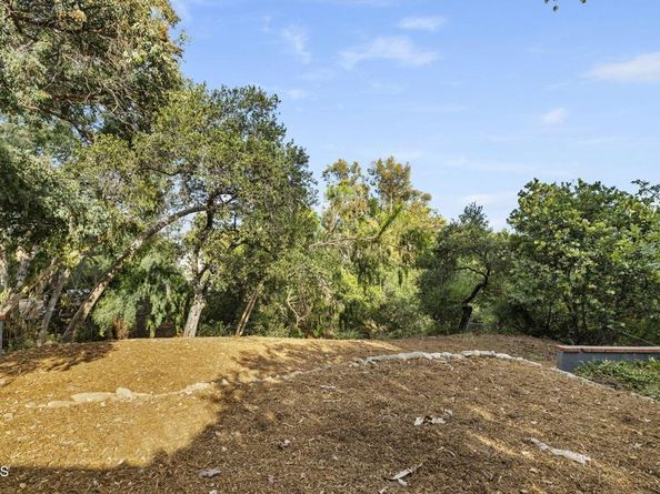 1556 Scenic Drive, Pasadena CA 91103