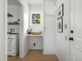 1556 Scenic Drive, Pasadena CA 91103