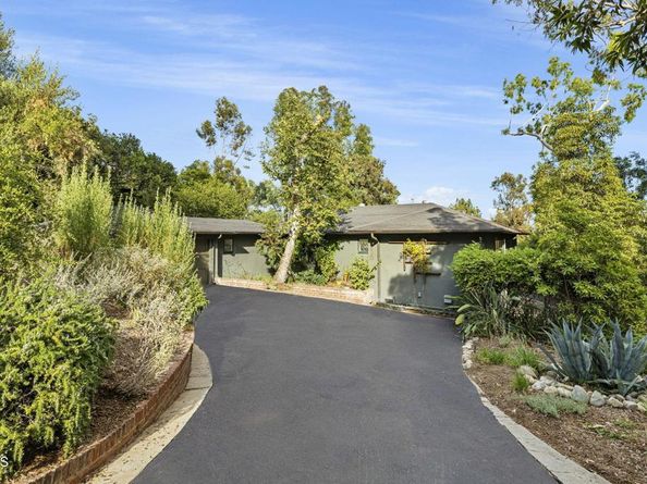 1556 Scenic Drive, Pasadena CA 91103