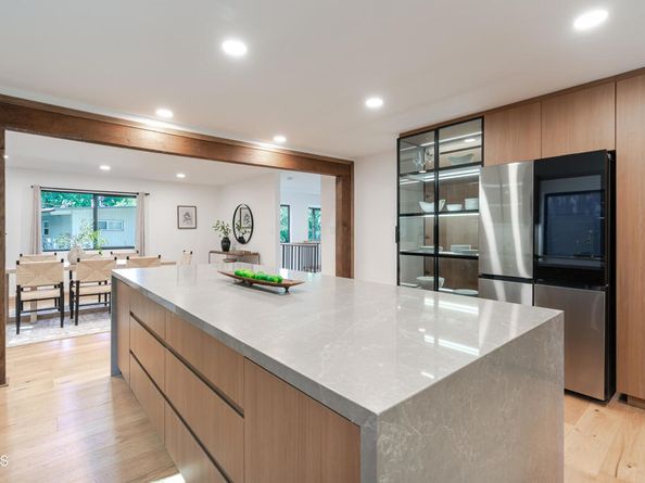 1726 La Loma Road, Pasadena CA 91105