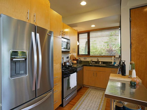 1325 Linda Rosa Avenue, Los Angeles CA 90041