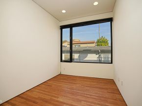 1325 Linda Rosa Avenue, Los Angeles CA 90041