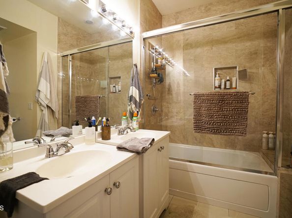 1325 Linda Rosa Avenue, Los Angeles CA 90041