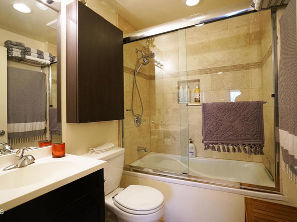 1325 Linda Rosa Avenue, Los Angeles CA 90041