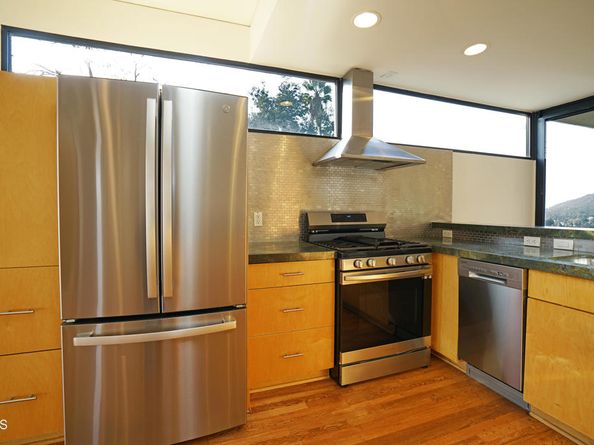 1325 Linda Rosa Avenue, Los Angeles CA 90041