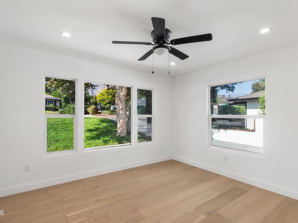 3880 SHADOW GROVE Road, Pasadena CA 91107