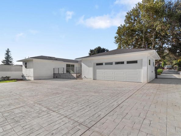 3880 SHADOW GROVE Road, Pasadena CA 91107