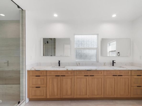 3880 SHADOW GROVE Road, Pasadena CA 91107