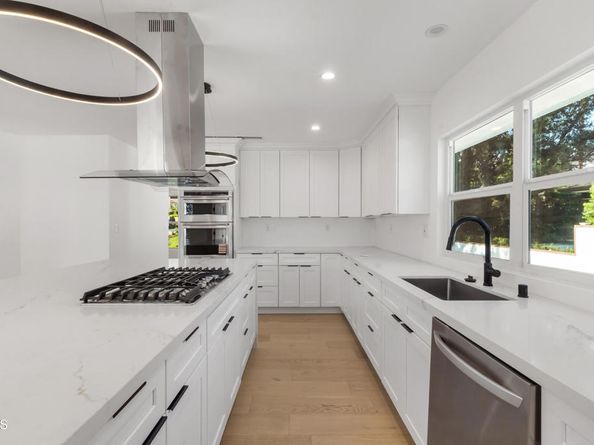 3880 SHADOW GROVE Road, Pasadena CA 91107