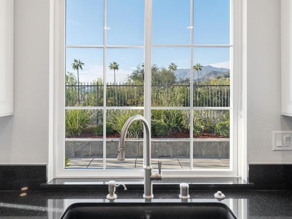 3731 N Hollingsworth Road, Altadena CA 91001