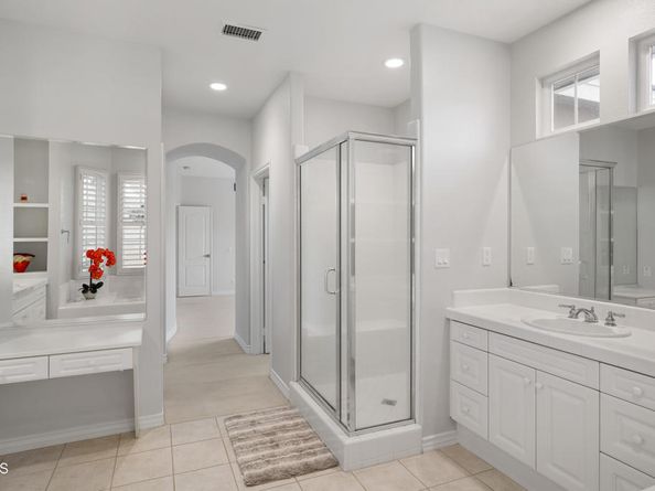 3731 N Hollingsworth Road, Altadena CA 91001