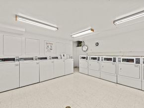 360 S Euclid Avenue 124, Pasadena CA 91101