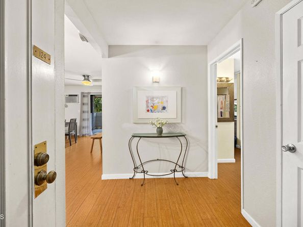 360 S Euclid Avenue 124, Pasadena CA 91101