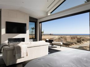 218 E Oceanfront, Newport Beach CA 92661
