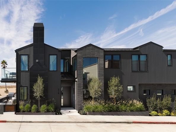 218 E Oceanfront, Newport Beach CA 92661