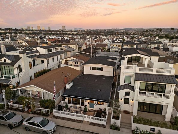 210 Collins Avenue, Newport Beach CA 92662