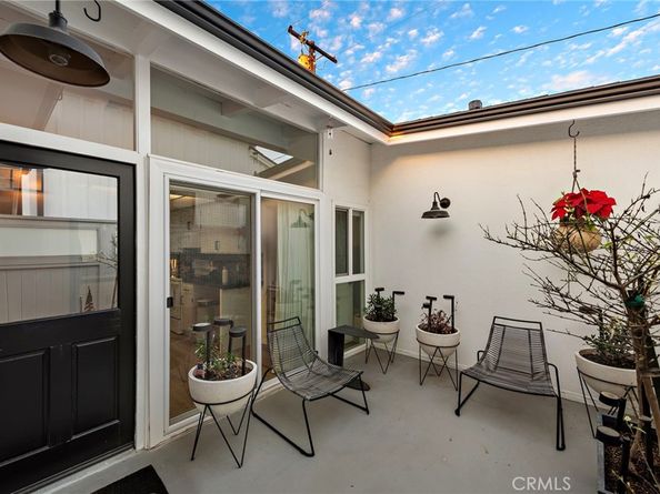 210 Collins Avenue, Newport Beach CA 92662