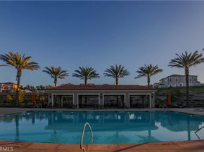 137 Oakstone, Irvine CA 92618