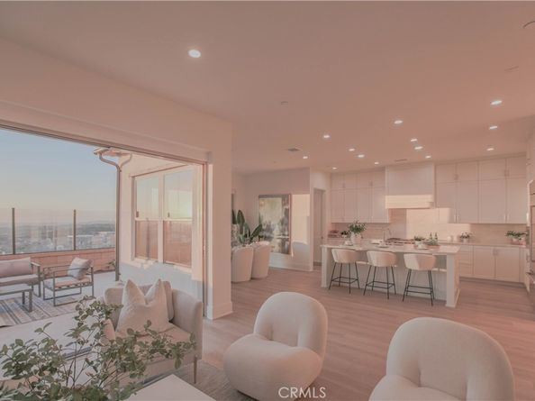 137 Oakstone, Irvine CA 92618