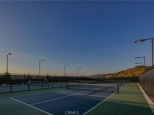 137 Oakstone, Irvine CA 92618