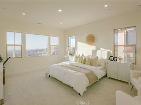 137 Oakstone, Irvine CA 92618