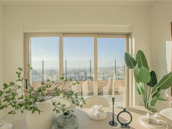 137 Oakstone, Irvine CA 92618