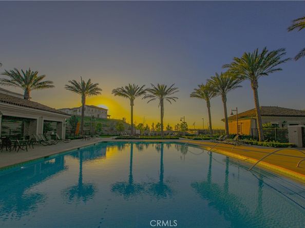 137 Oakstone, Irvine CA 92618